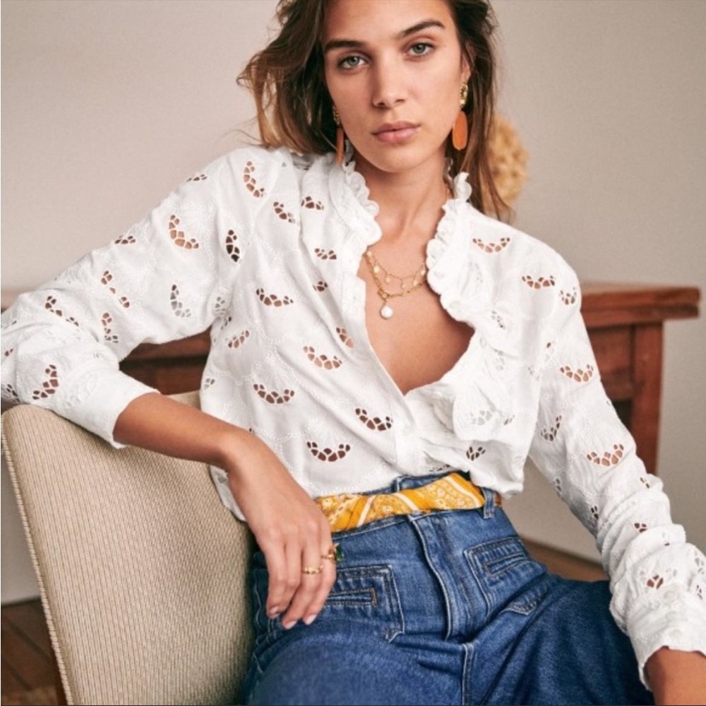 Sezane Lizon Broderie Top Size 36/Small